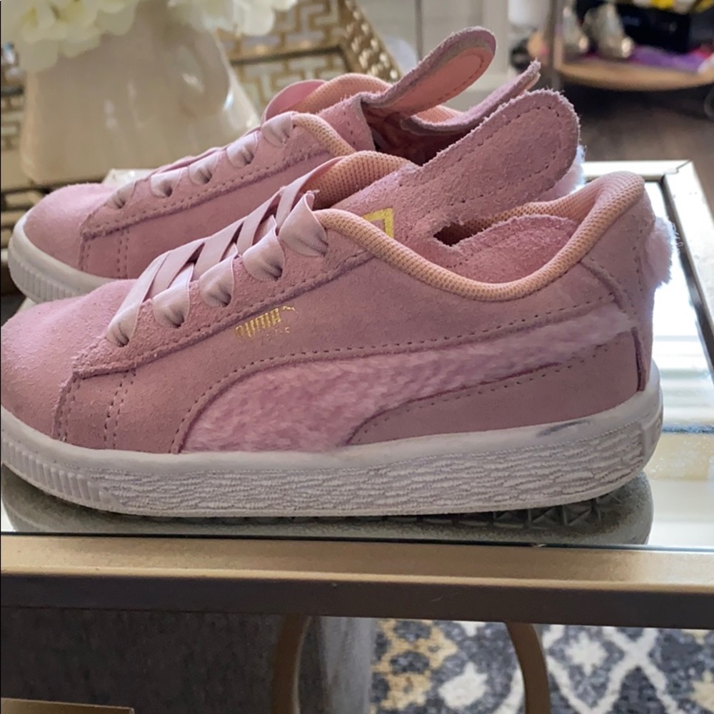 Shoes - Picture 3 of 4